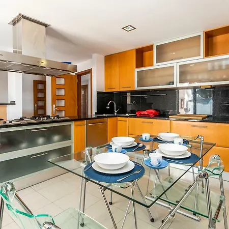 Li House - Fitness & Beach Villa Corroios