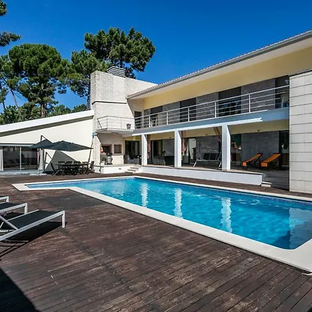 Li House - Fitness & Beach Villa *