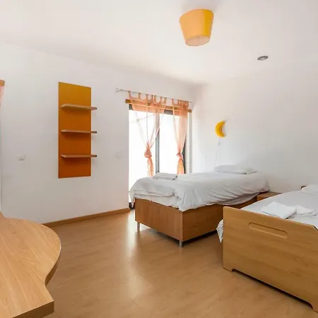 Li House - Fitness & Beach Villa Corroios