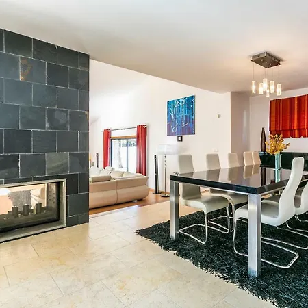 Li House - Fitness & Beach