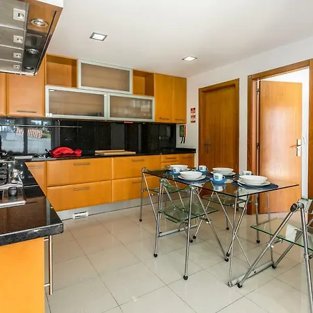 Li House - Fitness & Beach * Corroios